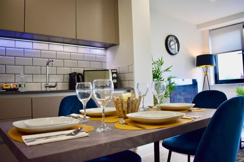Stylish Modern 1Bed Apartment In Bedford Buitenkant foto